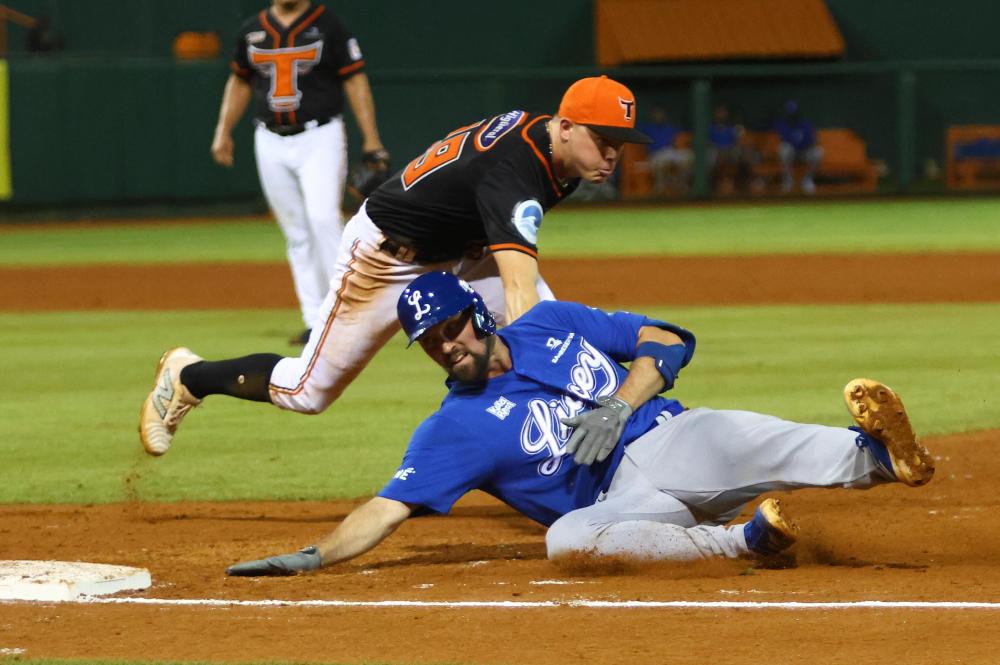 Licey ataca en el noveno para vencer a los Toros