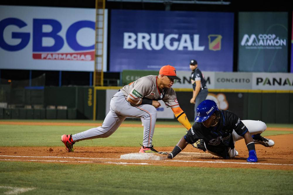 Toros siguen en 4º pese a caer ante Tigres