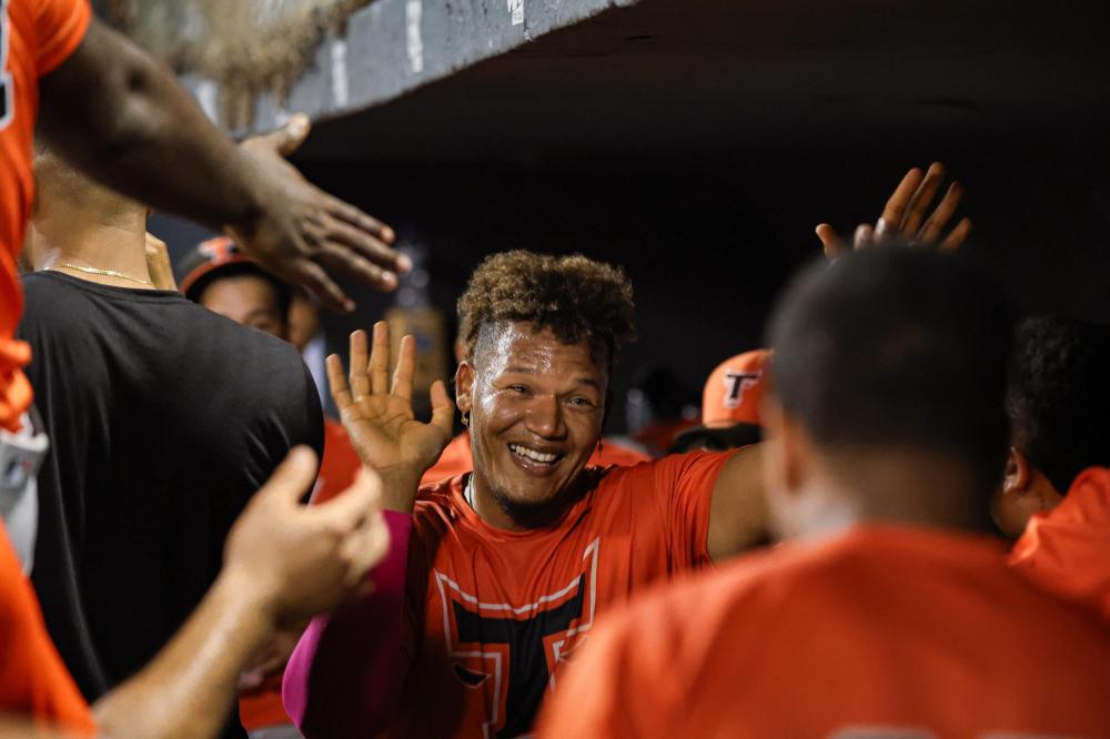 Toros vencen a Estrellas y cierran invictos la pretemporada