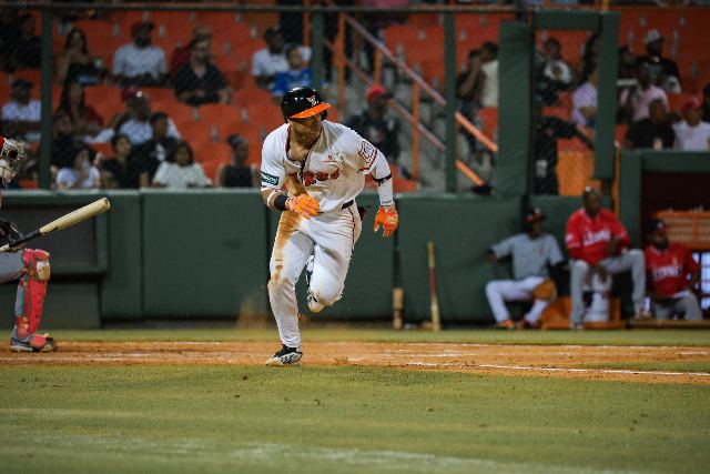 Escogido Vs Toros: Juan Brito