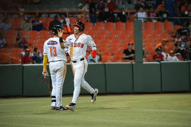 Escogido Vs Toros: Juan Brito