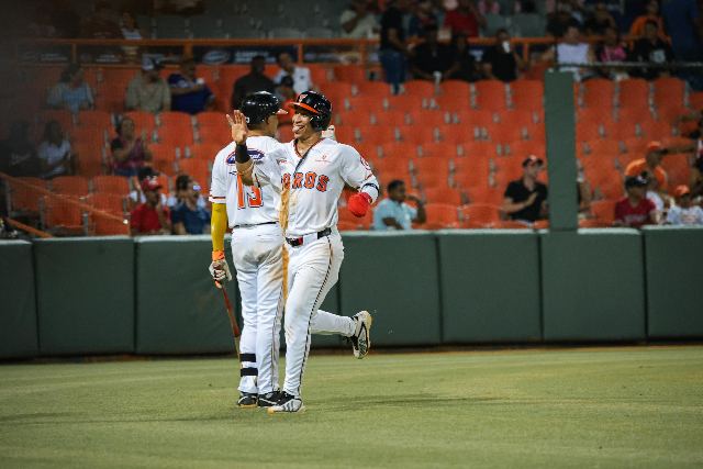 Escogido Vs Toros: Juan Brito