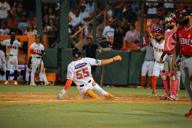 Escogido Vs Toros