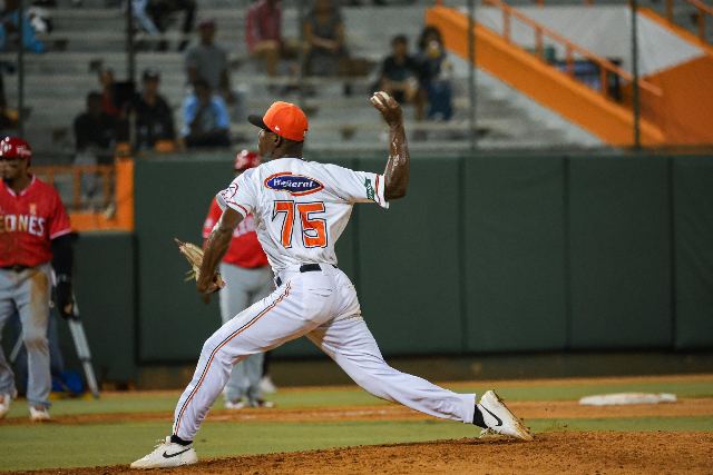 Escogido Vs Toros