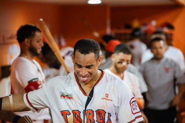 Escogido Vs Toros: Juan Brito
