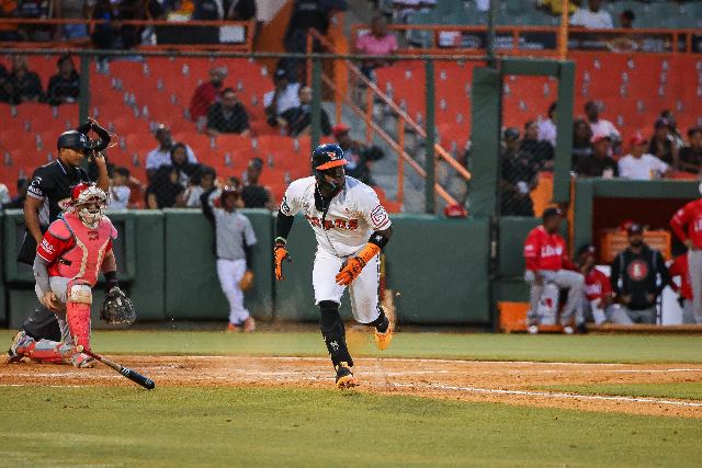 Escogido Vs Toros