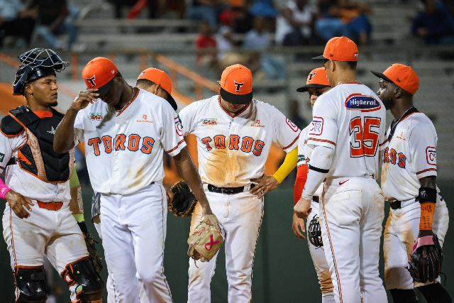 Escogido Vs Toros: Pedro Severino