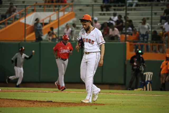 Escogido Vs Toros