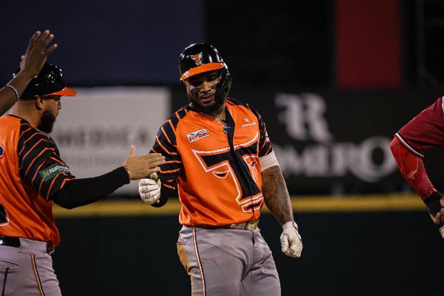 Toros Vs Gigantes: Eguy Rosario