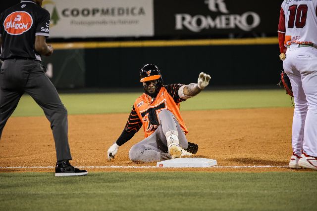 Toros Vs Gigantes: Eguy Rosario