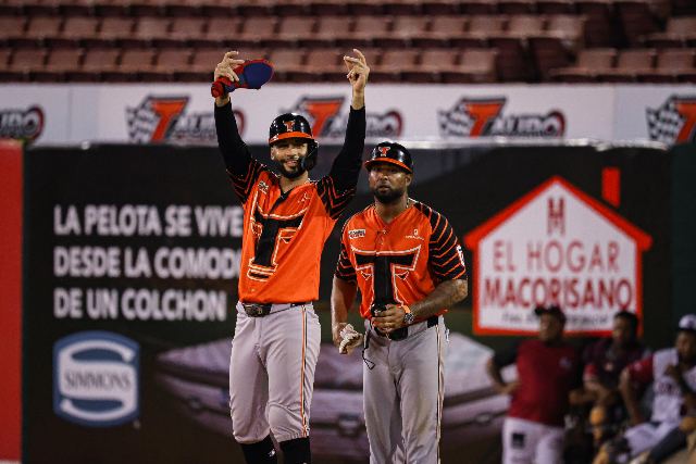 Toros Vs Gigantes