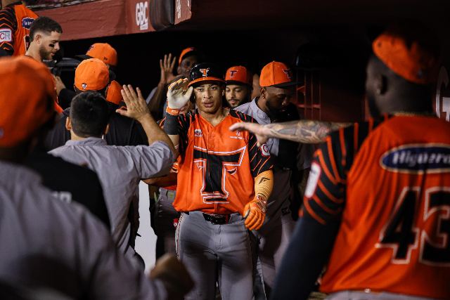 Toros Vs Gigantes: George Valera, Juan Brito, Rafael Lantigua