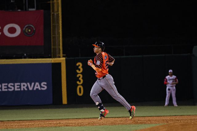 Toros Vs Gigantes: Juan Brito