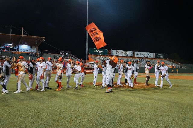 Águilas Vs Toros