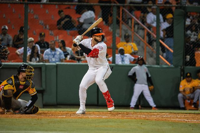 Águilas Vs Toros: Allan Castro