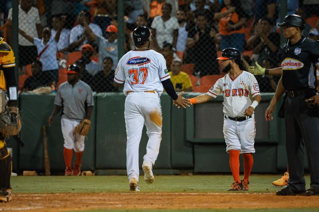 Águilas Vs Toros