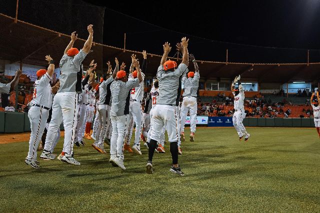 Águilas Vs Toros