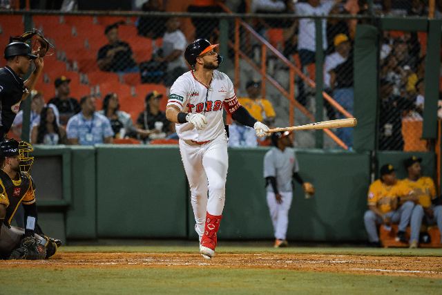 Águilas Vs Toros: Allan Castro