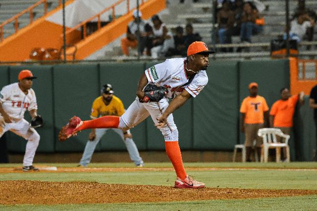 Águilas Vs Toros: Johan Simon