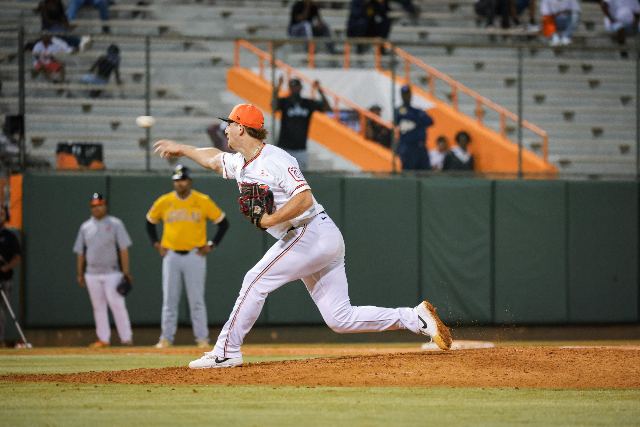 Águilas Vs Toros