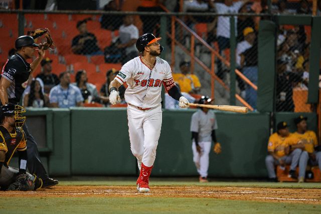 Águilas Vs Toros: Allan Castro