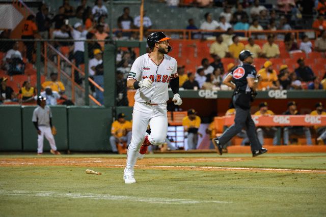 Águilas Vs Toros: Allan Castro