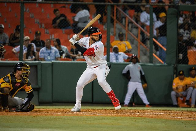 Águilas Vs Toros: Allan Castro