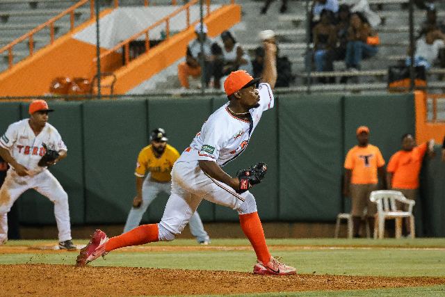 Águilas Vs Toros