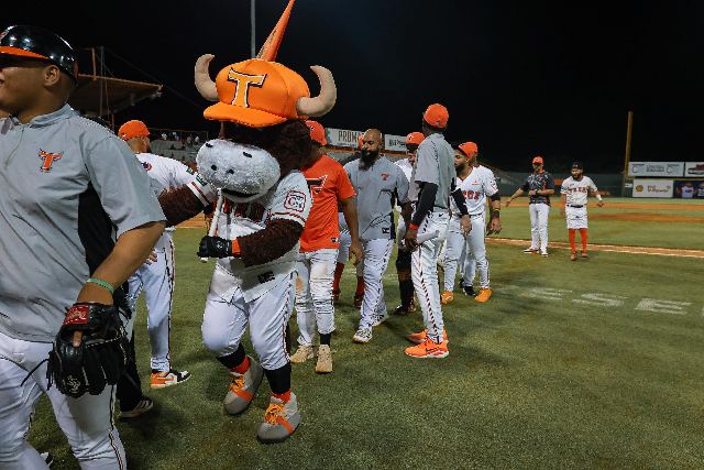 Águilas Vs Toros