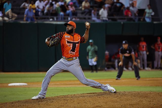 Toros Vs Estrellas