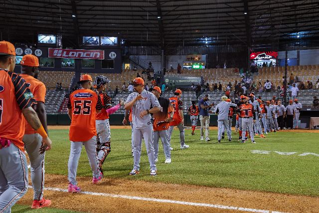 Toros Vs Estrellas: Víctor Estévez