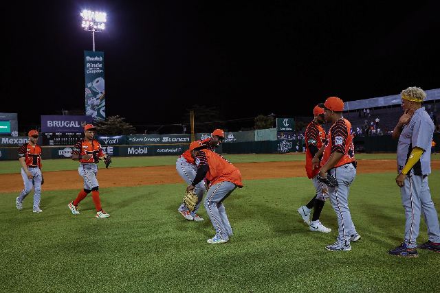 Toros Vs Estrellas: Jesus Sanchez