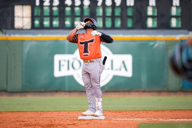 Toros Vs Estrellas