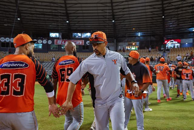 Toros Vs Estrellas: Víctor Estévez