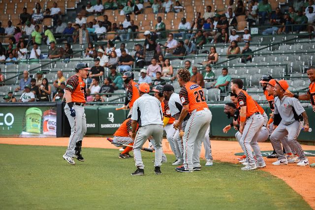 Toros Vs Estrellas