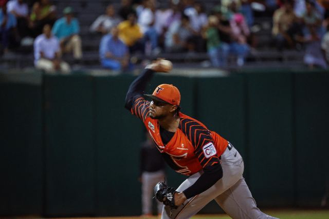 Toros Vs Estrellas