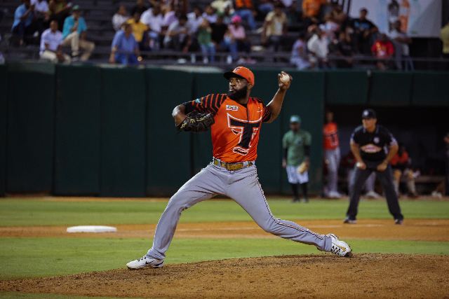 Toros Vs Estrellas
