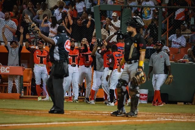Águilas Vs Toros