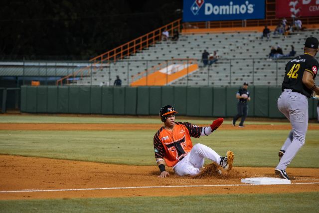 Águilas Vs Toros