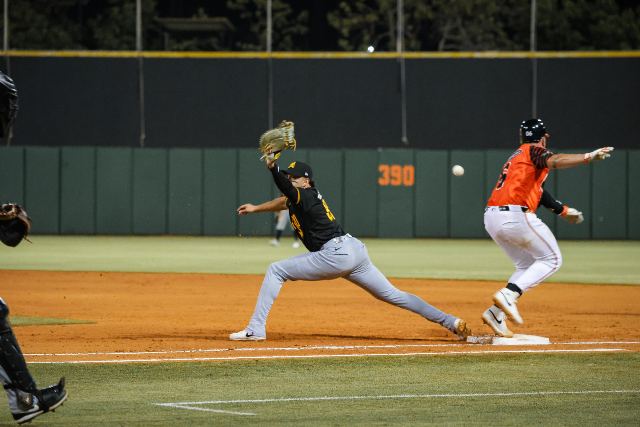 Águilas Vs Toros