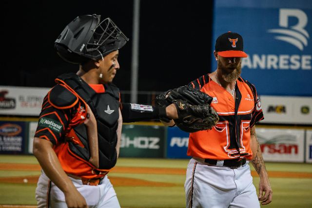 Águilas Vs Toros