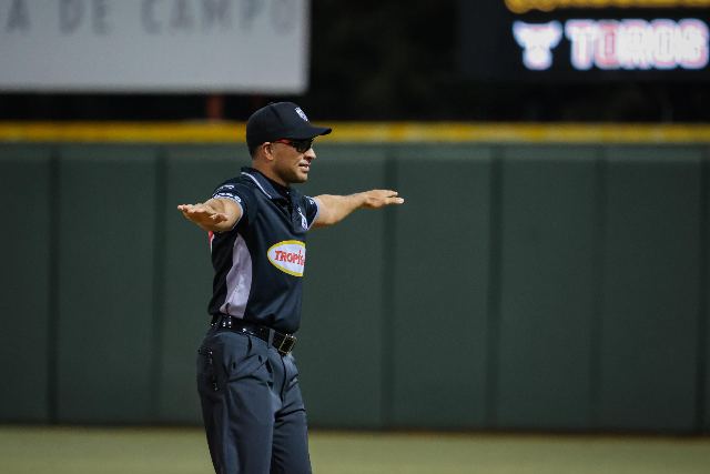 Águilas Vs Toros
