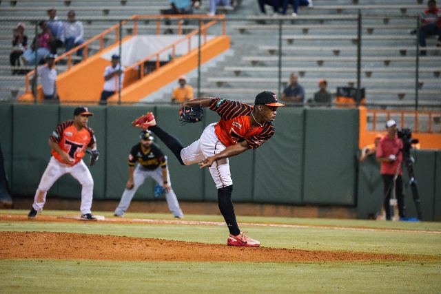 Águilas Vs Toros