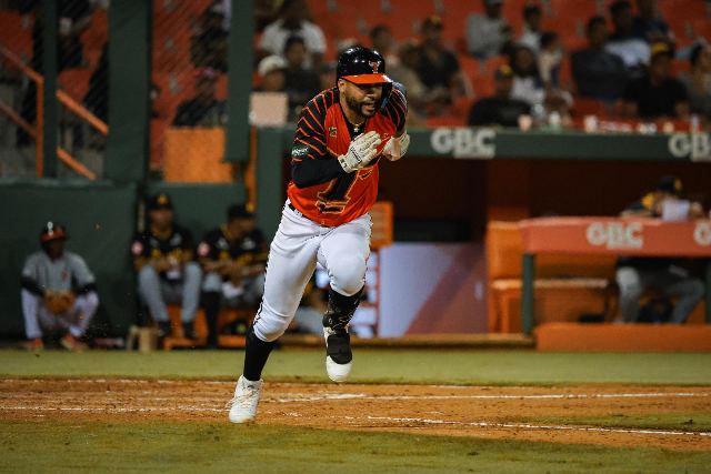 Águilas Vs Toros: Gilberto Celestino