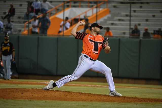 Águilas Vs Toros